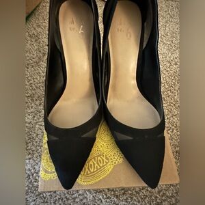 Mix no.6 heels size 10 black.